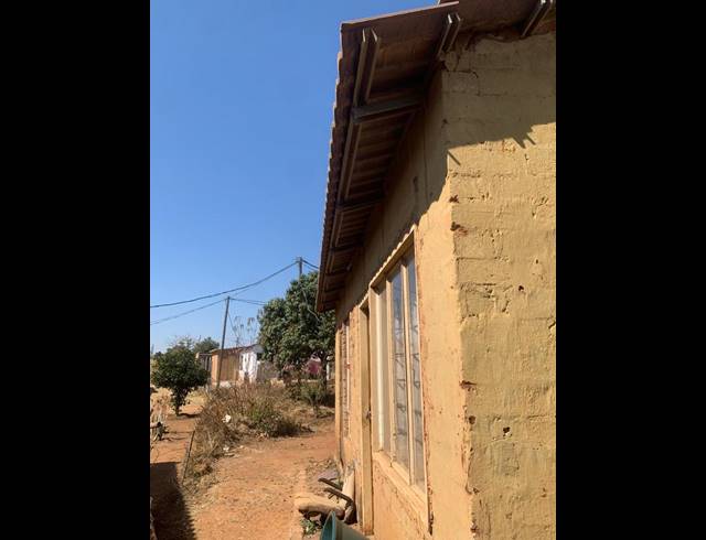 2 BEDROOM HOUSE FOR SALE IN SOSHANGUVE SOUTH